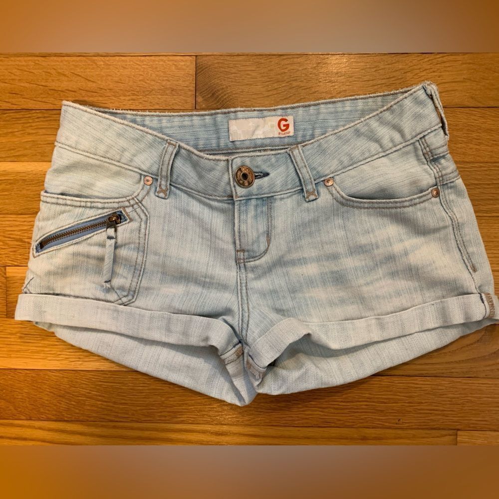 Guess vintage size 28 jean shorts blue